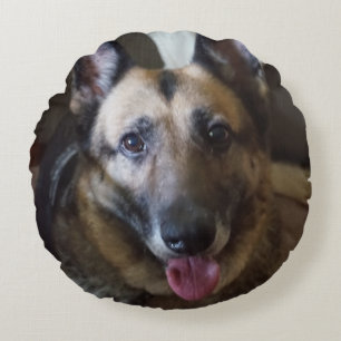 Almohada redonda del perro de pastor alemán