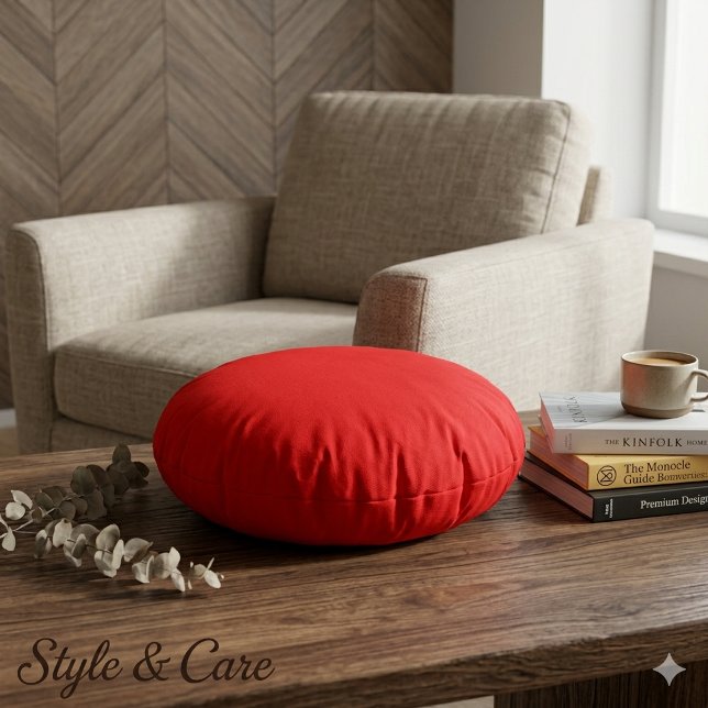 Almohada Redonda Roja Sólida para Acentos Audaces  (Solid Red Round Pillow for Bold and Cozy Accents)