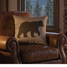 Almohada reversible con silueta de oso