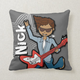Almohada rockstar conocida del gris del muchacho