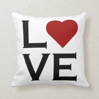 Almohada roja del corazón del amor