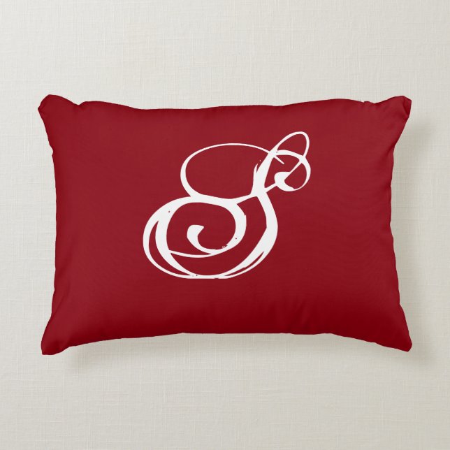 Almohada roja "S" con espalda blanca (Anverso)