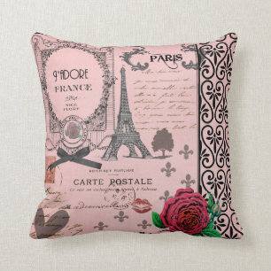 Almohada romántica del collage rosado de París d