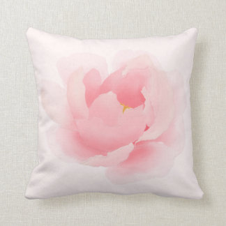 Almohada rosa clara del Peony floral de la