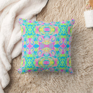 almohada rosa femenina