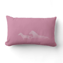 Almohada rosada de los caballos corrientes