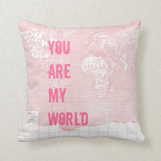 Almohada rosada del mapa del mundo del vintage