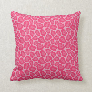 Almohada rosada femenina del modelo del leopardo