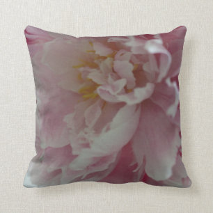 Almohada rosada y mullida
