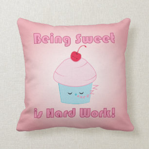 Almohada soñolienta de Kawaii de la magdalena y d