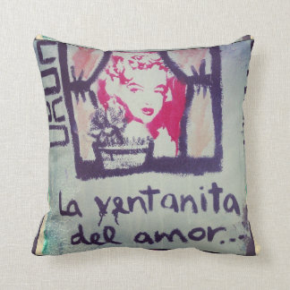 Almohada street art la ventanita del amor