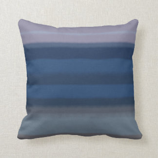 Almohada suave de las rayas azules