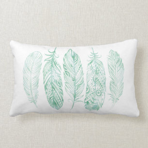 Almohada tribal de la impresión de la pluma verde