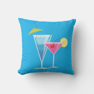 Almohada tropical del verano de los cócteles en e