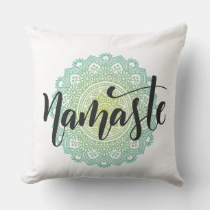 Almohada verde de Namaste de la mandala