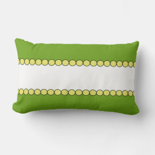 Almohada Verde y Blanca con Borde de Cuentas Amari
