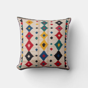 Almohadas blancas de kilim de inspiración bereber: