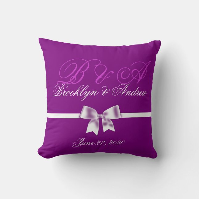 Almohadas Bodas Monogramadas Púrpura Con Bow (Anverso)