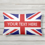 Almohadas de tiro al aire libre de la bandera<br><div class="desc">Almohadas de tiro al aire libre de la bandera británica de Union Jack. Diseño inglés del orgullo con colores blancos y azules rojos. Decoración casera de encargo para el patio del jardín, la yarda, el banquete de boda, la terraza, el restaurante, el café, la barra, el pub, las decoraciones de...</div>