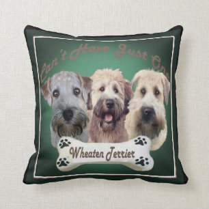 Almohadas de trigo suavemente revestidas de