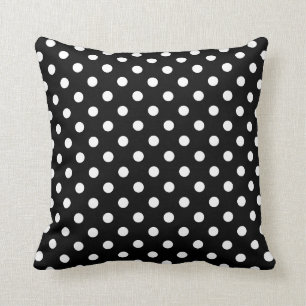 Almohadas del lunar en blanco y negro