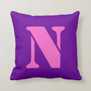 Almohadas letra N