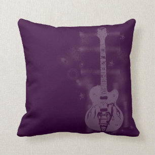 Almohadas púrpuras gráficas de la guitarra