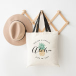 Aloha Pineapple | Bolsa de bienvenida de Boda<br><div class="desc">Bienvenidos a su boda en Hawái o destino con esta moda y modernas bolsas de té personalizadas. El diseño presenta "aloha" en un guión moderno de caligrafía escrita a mano sobre un ilustracion de piña verde y amarillo. Agregue sus nombres y la fecha de boda en texto curvo encima y...</div>