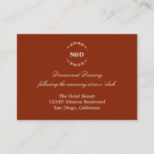 Alojamiento de la recepción de la boda rojiza simp