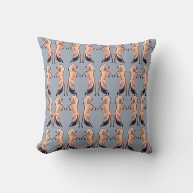Alzar la almohada noruega de los caballos del (Anverso)