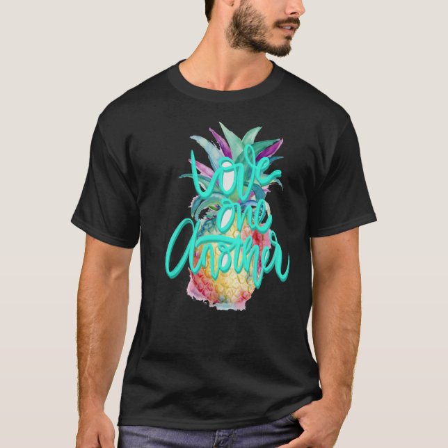 Ama una a otra camiseta clásica de manzana (Anverso)