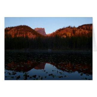 Amanecer en el lago Nymph I