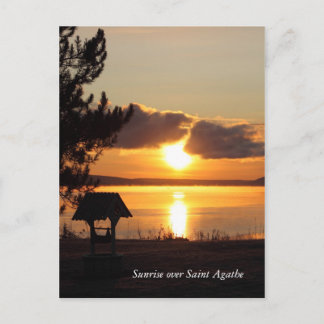 Amanecer sobre la postal de Saint Agathe