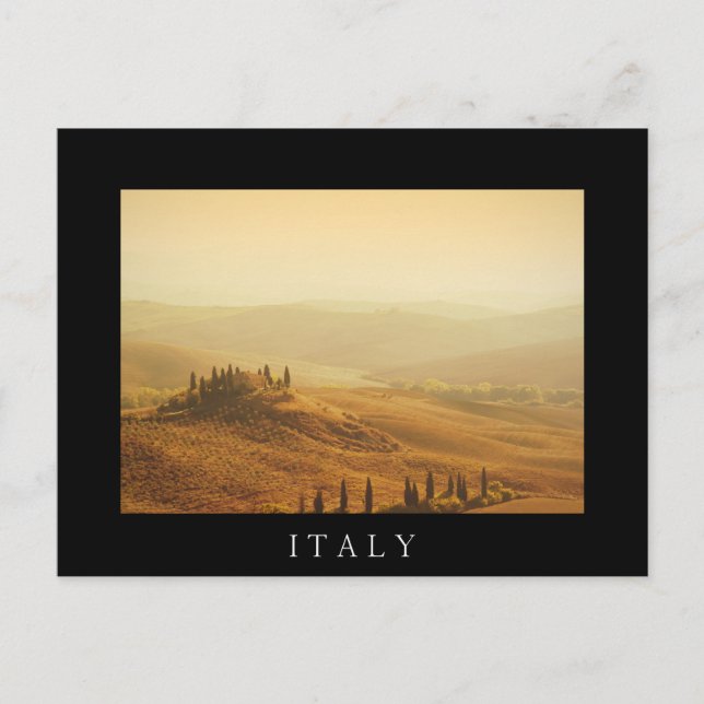 Amanecer sobre un paisaje en la postal negra tosca (Anverso)