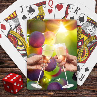 Amantes del Vino Alegran Las Cartas De Juego