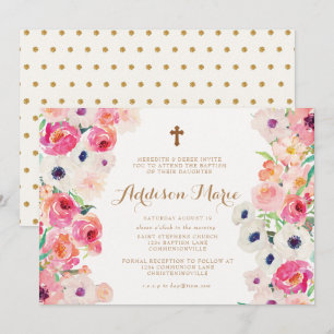 Amapolas blancas e invitación rosada del bautismo