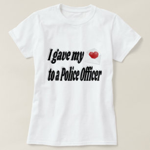 Amar la camiseta de mi oficial de policía