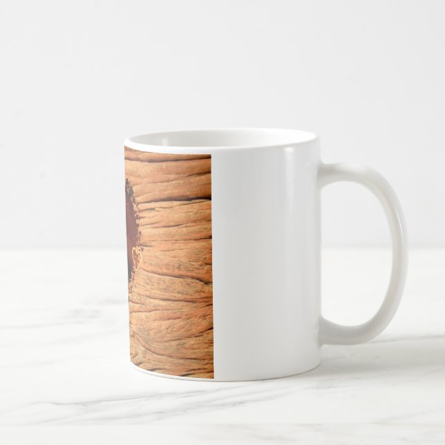 Amar la taza de café (Derecha)