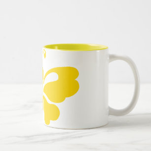 Amarillo de la taza de la mariposa