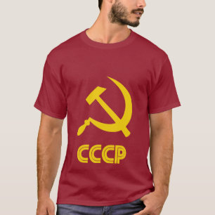 Amarillo soviético retro en camiseta roja
