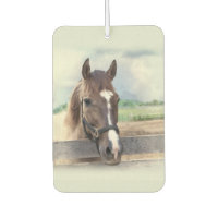 Caballo marrón con halter