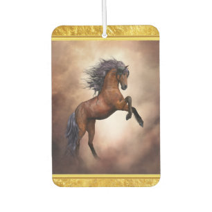 Ambientador Caballo marrón frisón criándose con nubes nubladas