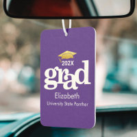 Graduación Morado Gorra Dorada Tipografía Moderna 