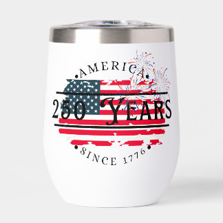 América desde 1776 con bandera/fuegos artificiales
