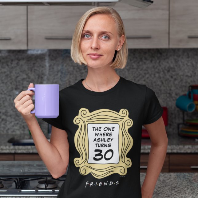 AMIGOS™ | El que lleva la camiseta de cumpleaños (Subido por el creador)