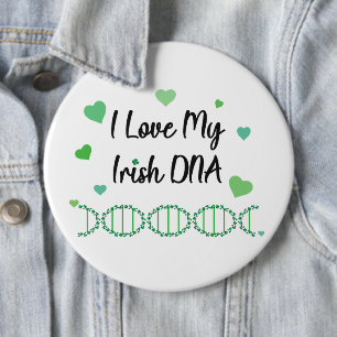 Amo mi botón de trébol de ADN irlandés