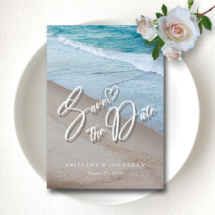 Amor en el Océano: Elegante Anuncio de Boda en la