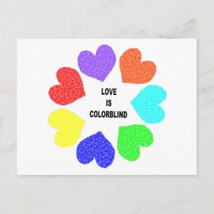 Amor interracial Corazones arco iris postal