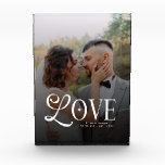Amor Moderno Foto de Boda Personalizada Parejas Mo<br><div class="desc">Celebra tu historia de amor con este bloque de foto de monograma personalizado para parejas de boda de amor moderno. Diseñado con un diseño limpio y contemporáneo y tipografía elegante, este bloque de foto personalizado muestra hermosamente la foto de la pareja favorita junto a un monograma personalizado. Perfecto para bodas,...</div>