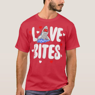 Amor muerde tiburón camisetas de té divertidas muj